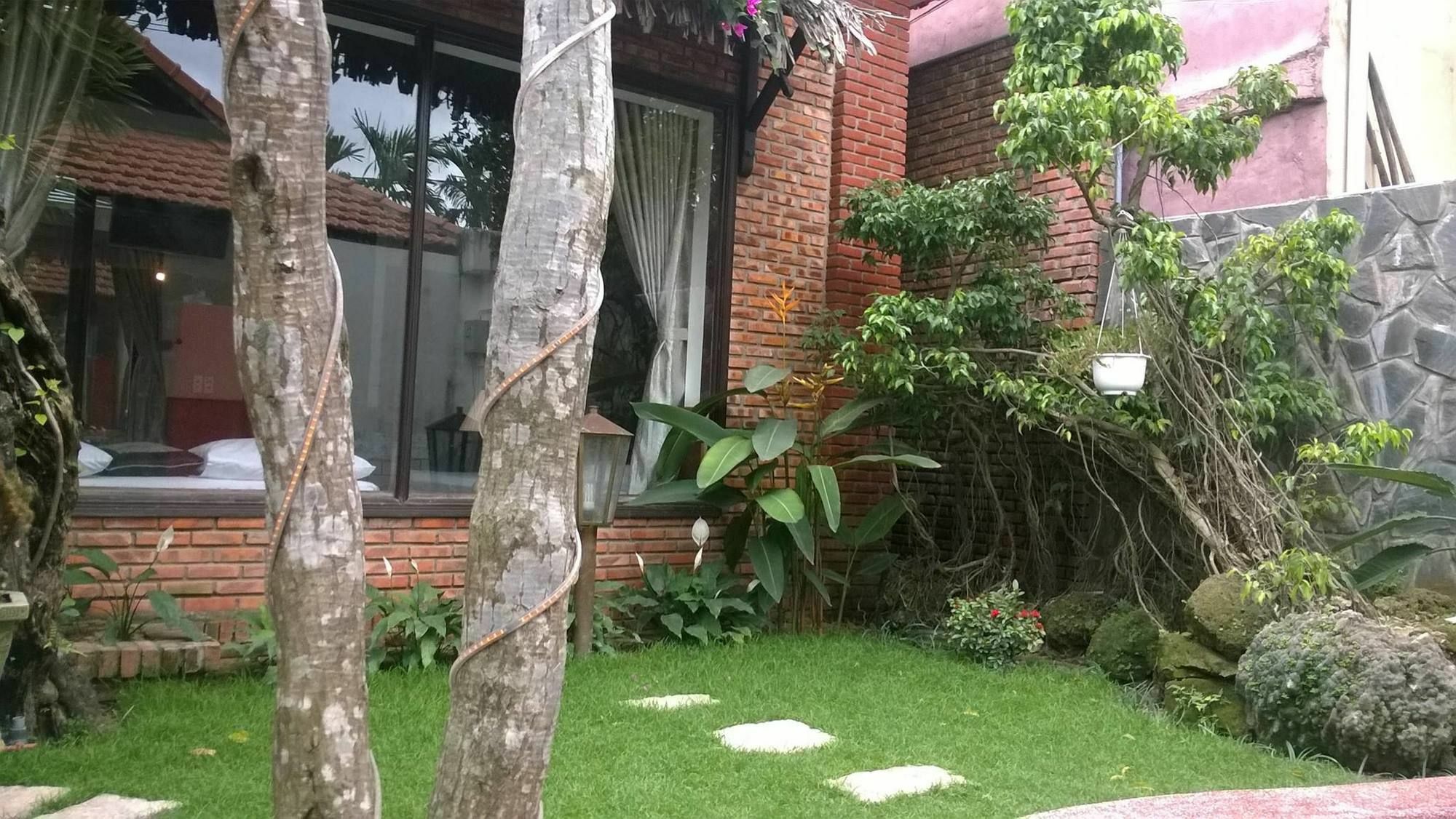 313 Cua Dai - Viet House Homestay ホイアン エクステリア 写真