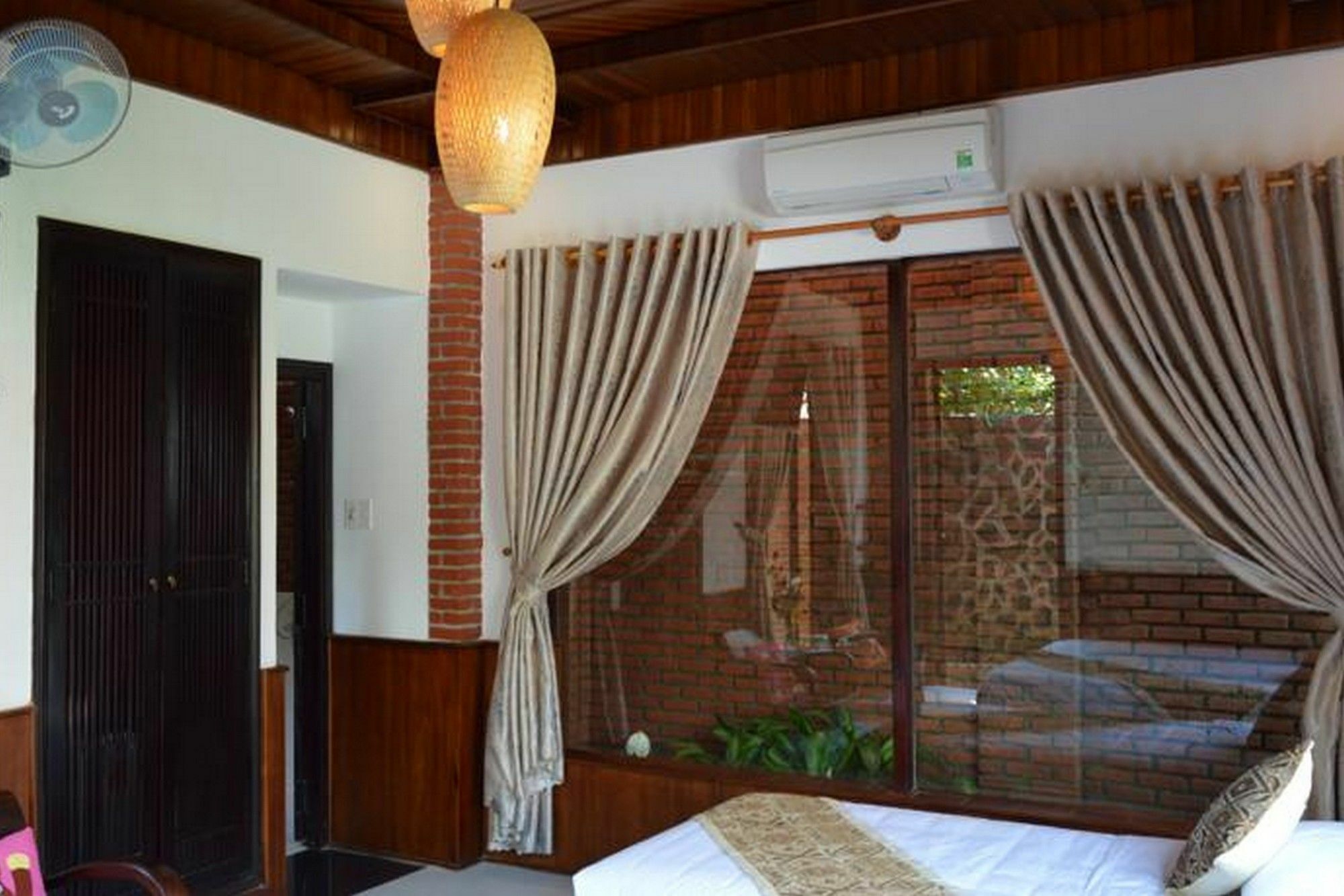 313 Cua Dai - Viet House Homestay ホイアン エクステリア 写真